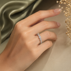 Sparkling Graduated Bezel Zircon Ring in Silver | Elegant Promise Band