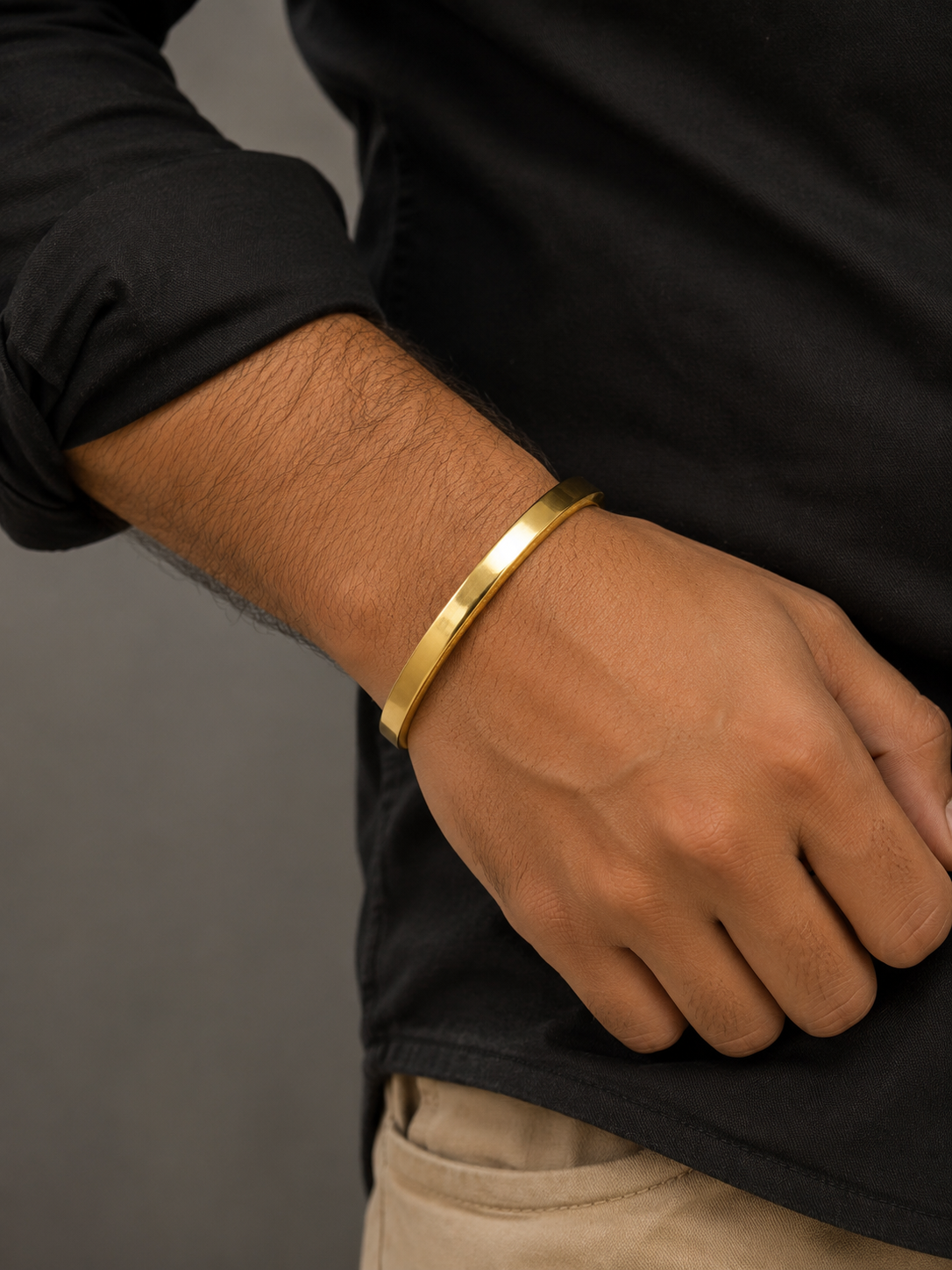 Classic Plain Gold Bangle Bracelet | Minimalist High-Polish Hinged Cuff